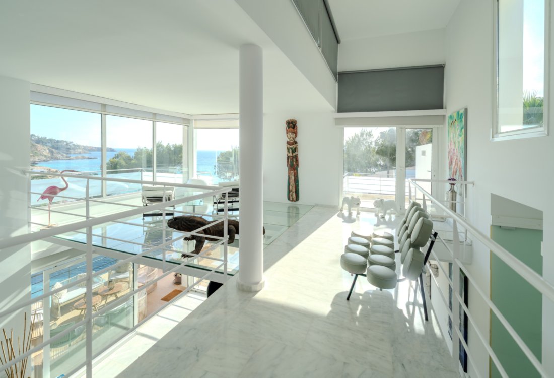 Stylish beach house in Cala Tarida - 14