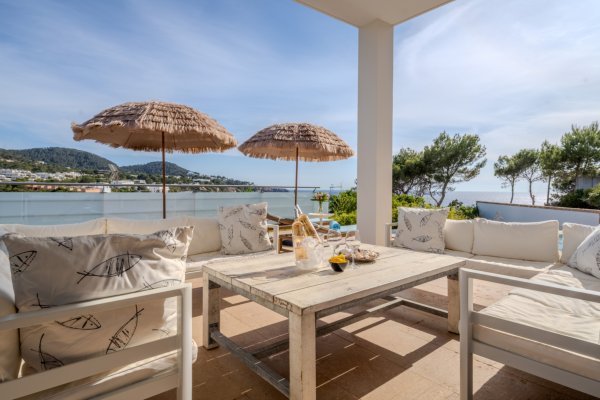 Casa de playa con estilo en Cala Tarida - 3