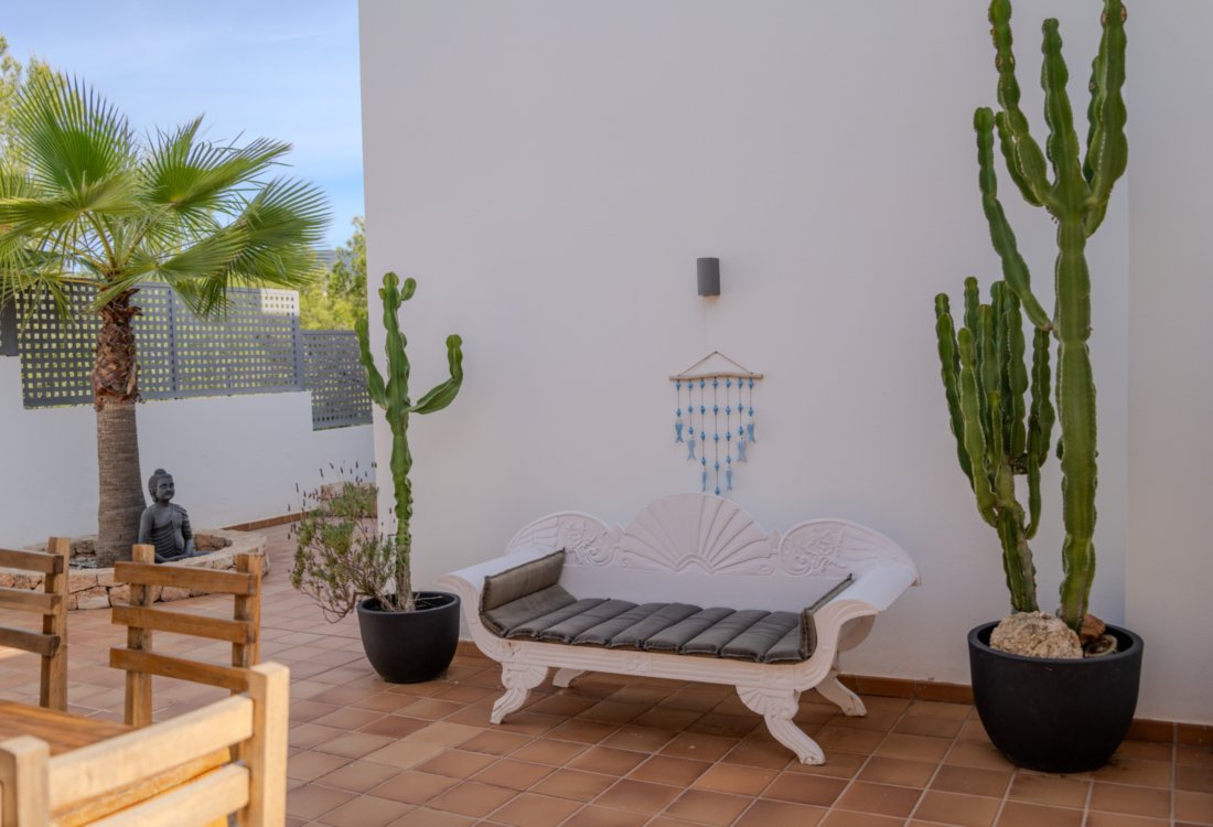 Stylish beach house in Cala Tarida - 20