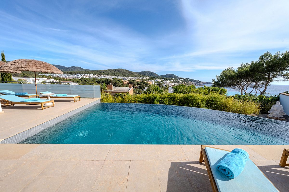 Casa de playa con estilo en Cala Tarida - 1