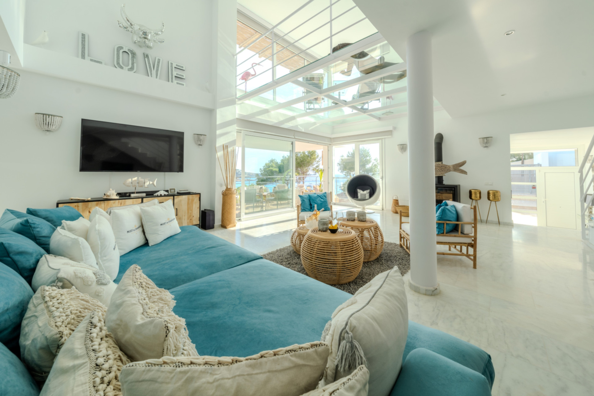 Stylish beach house in Cala Tarida - 6