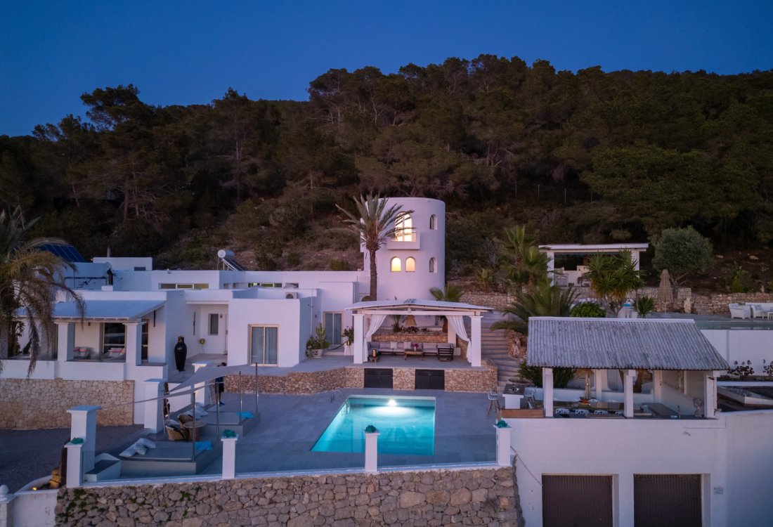 Hermosa villa de 4 dormitorios con vistas únicas a Es Vedrà - 32