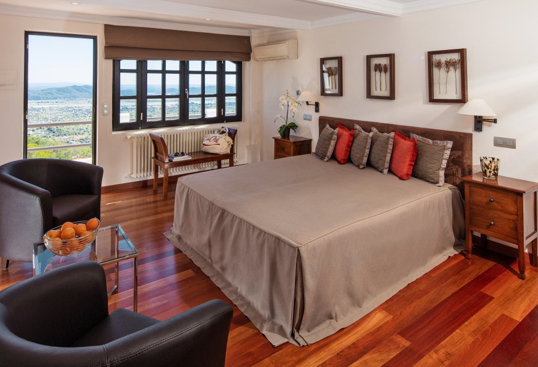 Top class property in stunning location - 19