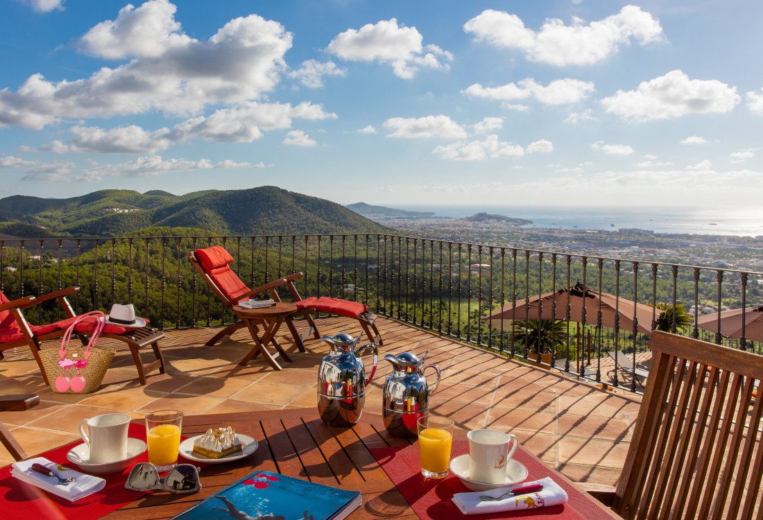 Top class property in stunning location - 3