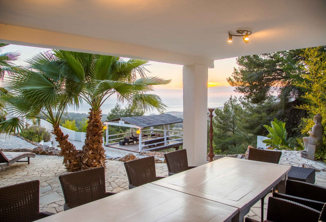 Casa de estilo ibicenco con vistas al legendario Es Vedra - 17