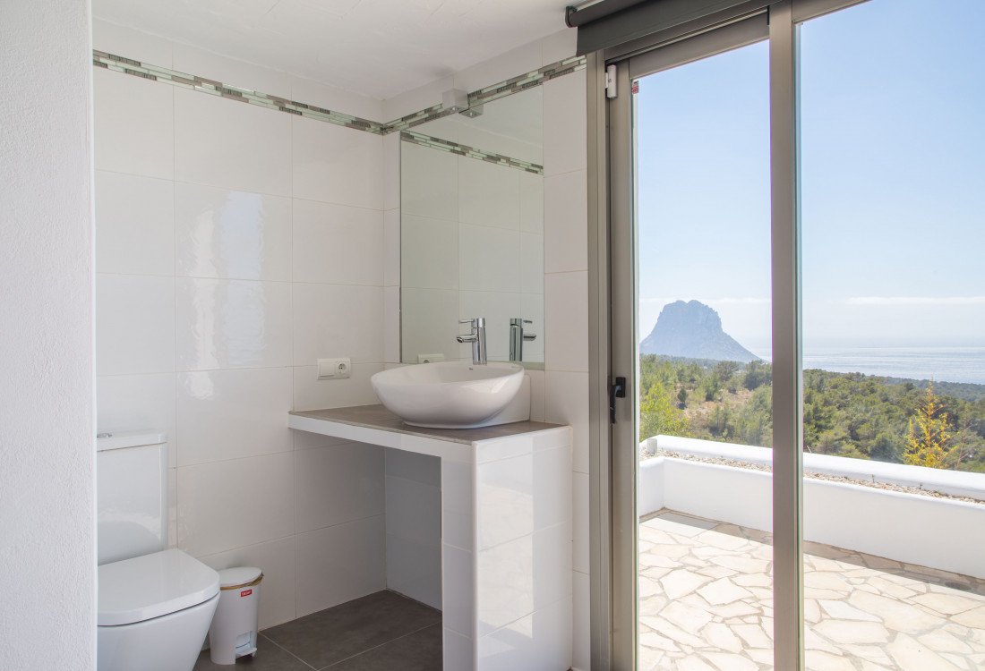 Casa de estilo ibicenco con vistas al legendario Es Vedra - 27