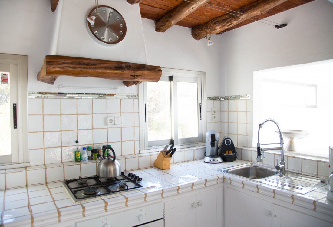 Casa de estilo ibicenco con vistas al legendario Es Vedra - 24