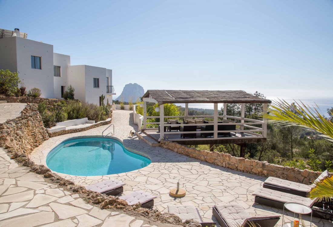 Casa de estilo ibicenco con vistas al legendario Es Vedra - 3