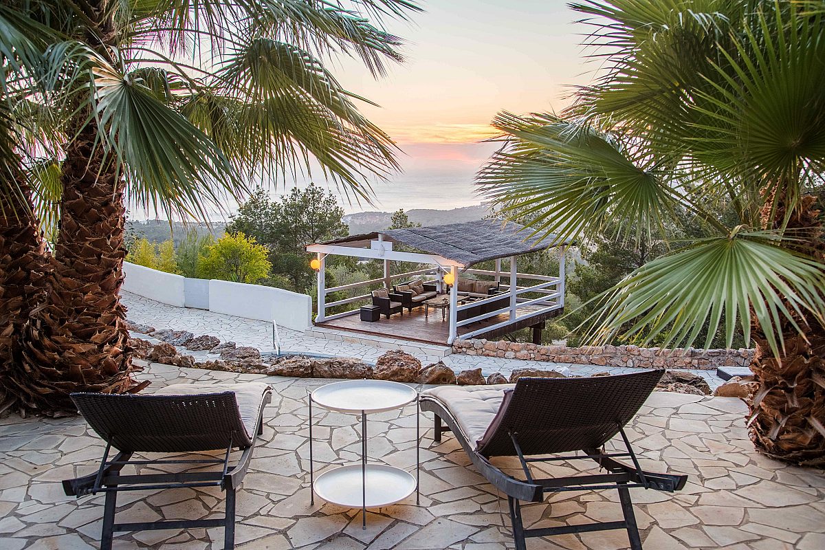 Villa im ibizenkischen Stil mit Ausblick auf den legendären Es Vedra Felsen - 10