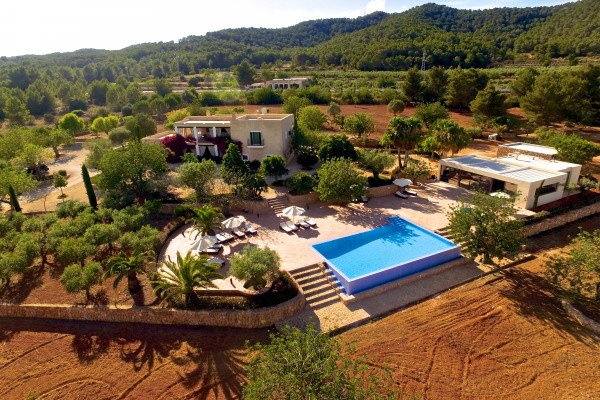 Magnífica propiedad de estilo mediterráneo en Santa Eularia - 2