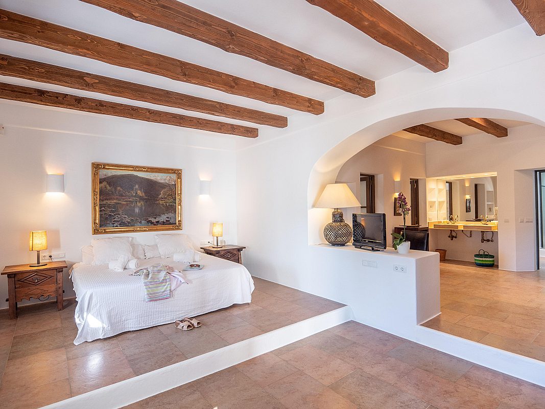 Magnífica propiedad de estilo mediterráneo en Santa Eularia - 4