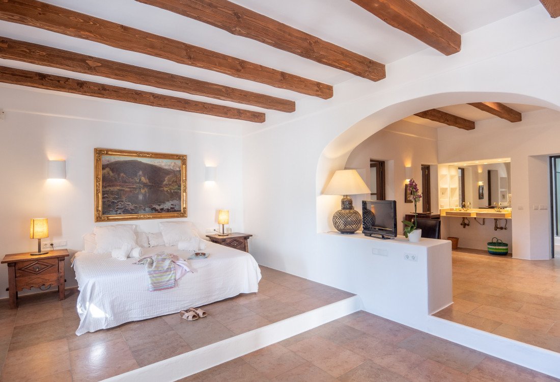 Magnífica propiedad de estilo mediterráneo en Santa Eularia - 4