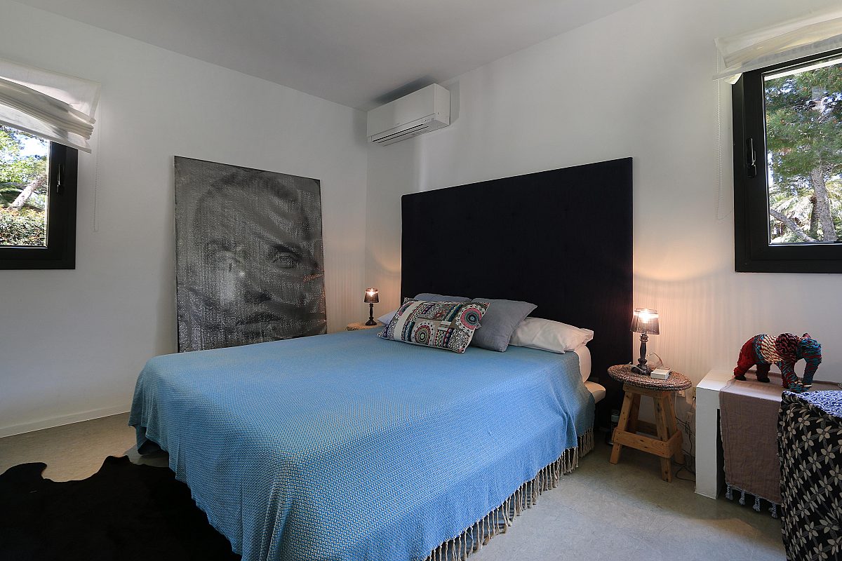 Stylish Cala Conte villa with privileged views - 22