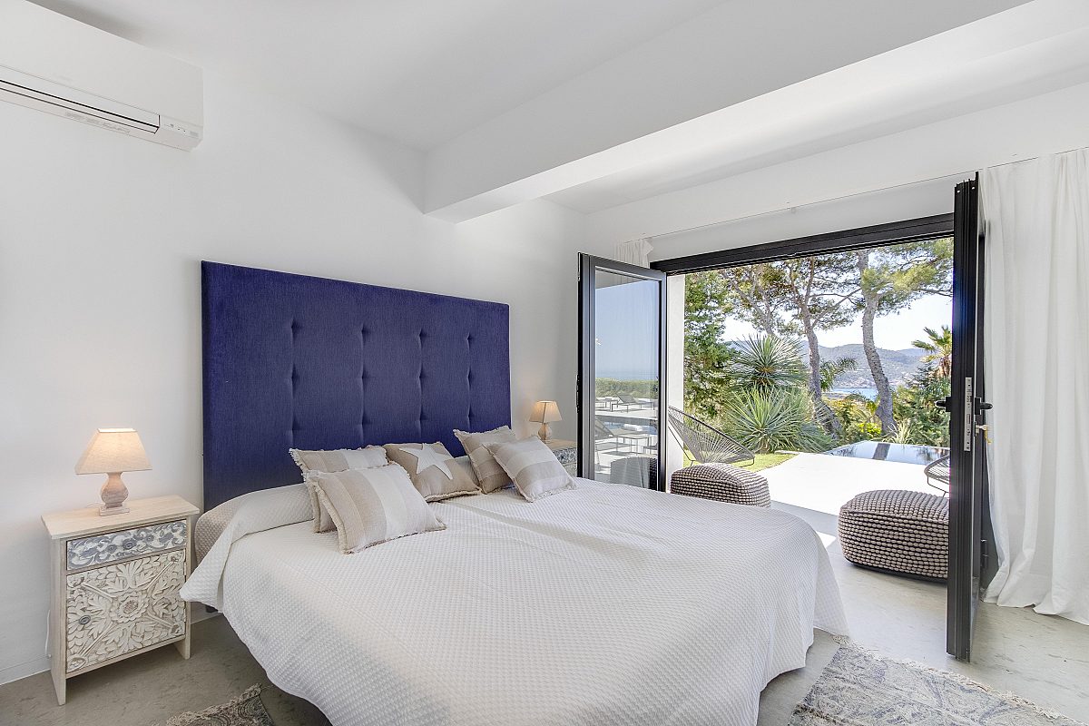 Stylish Cala Conte villa with privileged views - 4