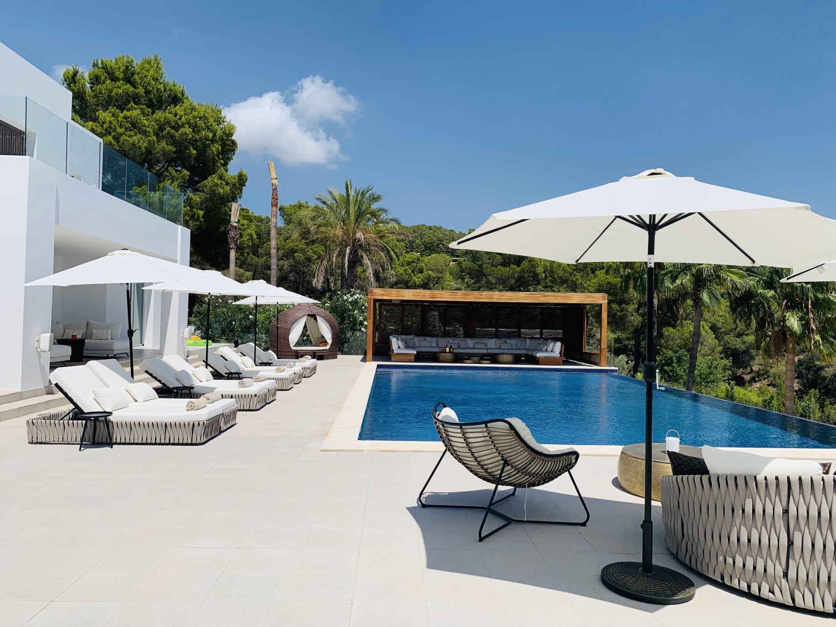 Anspruchsvolle Villa mit atemberaubender Aussicht in Vista Alegre - 17