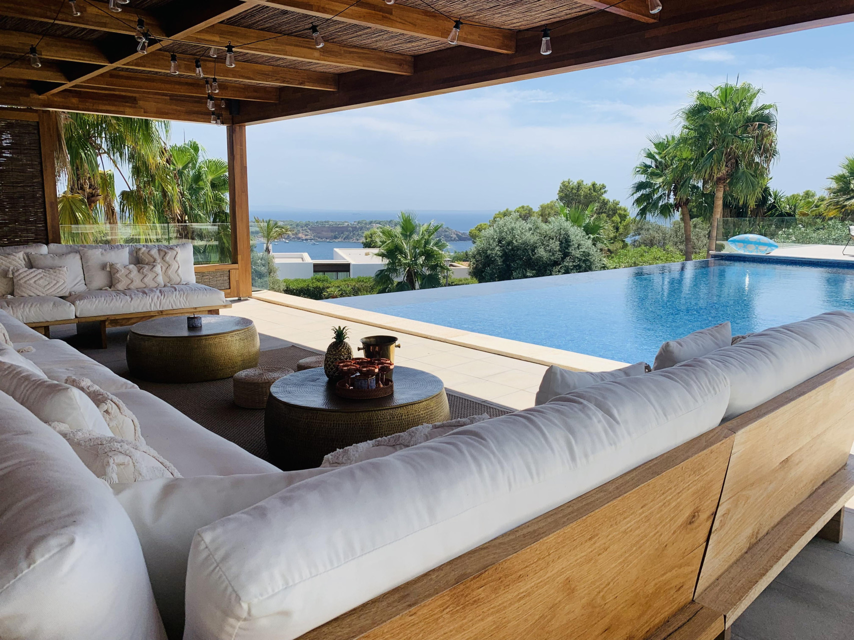 Anspruchsvolle Villa mit atemberaubender Aussicht in Vista Alegre - 15