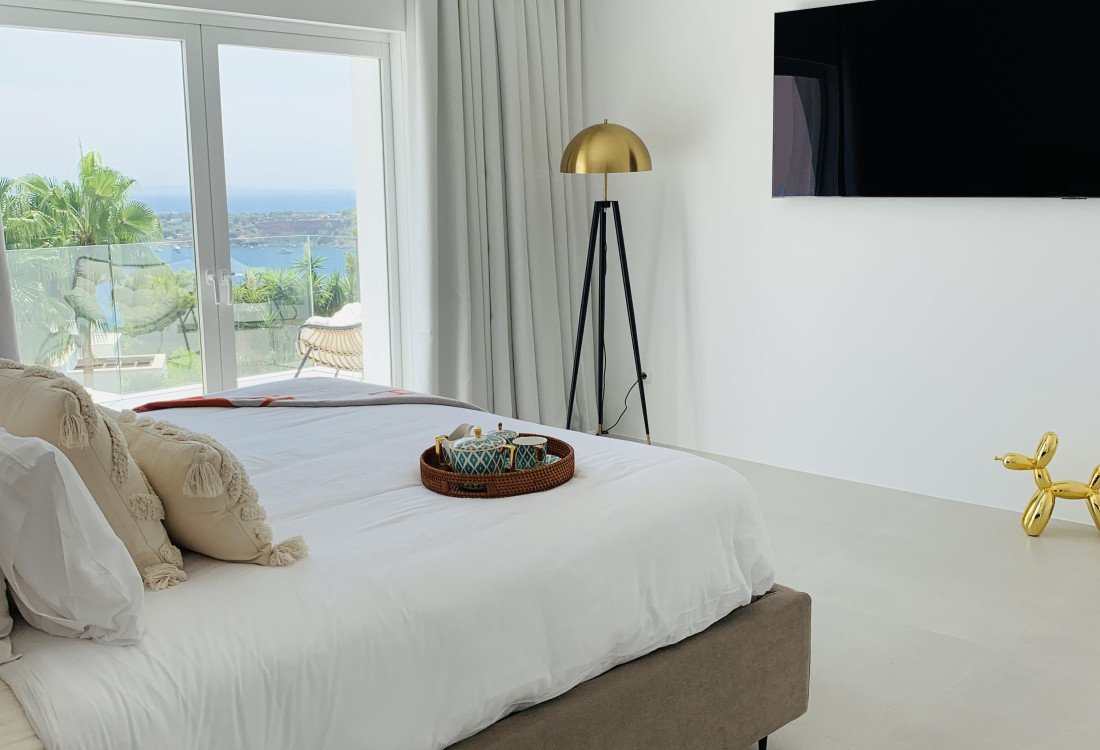 Sofisticada villa con vistas espectaculares en Vista Alegre - 9