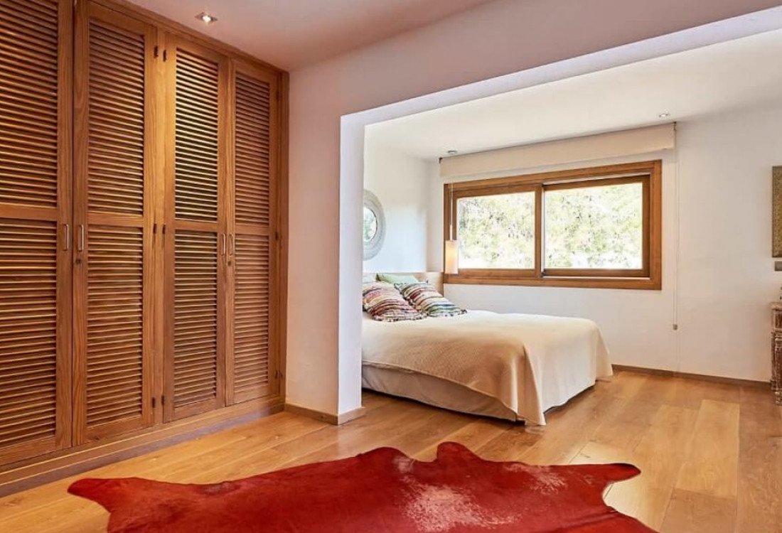 Luxusvilla im ibizenkischen Stil in den Hügeln von Cala Tarida - 17