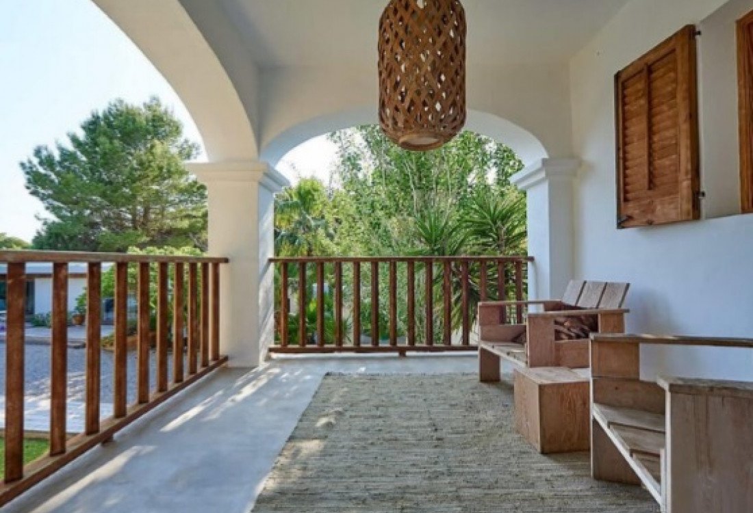 Luxusvilla im ibizenkischen Stil in den Hügeln von Cala Tarida - 20