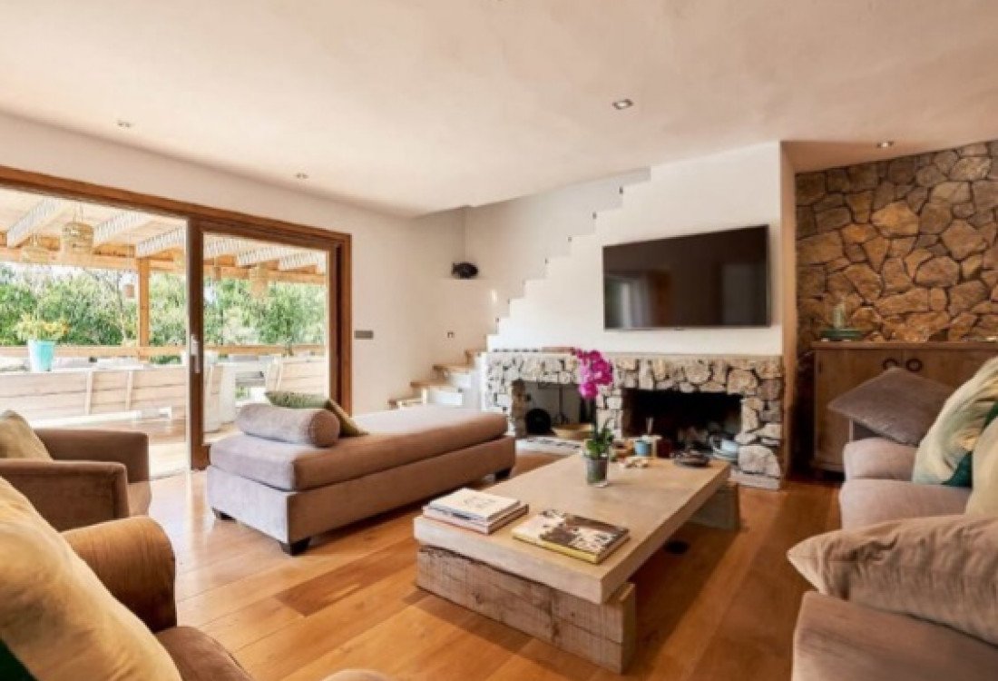 Luxusvilla im ibizenkischen Stil in den Hügeln von Cala Tarida - 10
