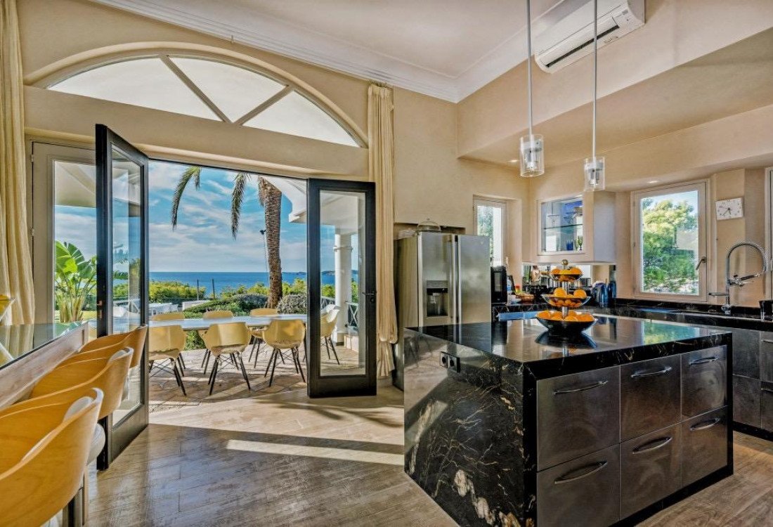 Casa señorial con acceso privado al mar - 3