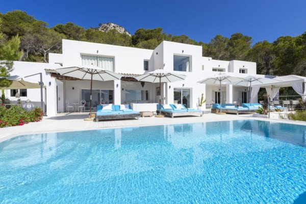 Preciosa villa moderna en las alturas de Es Cubells - 2