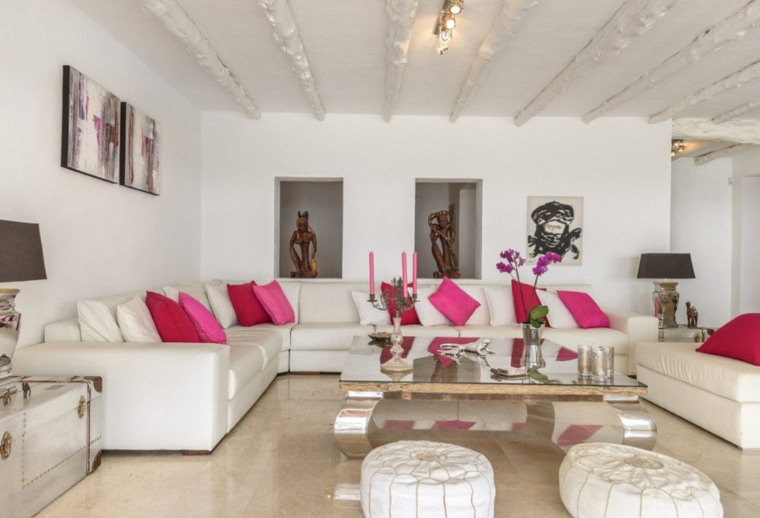 Preciosa villa moderna en las alturas de Es Cubells - 10