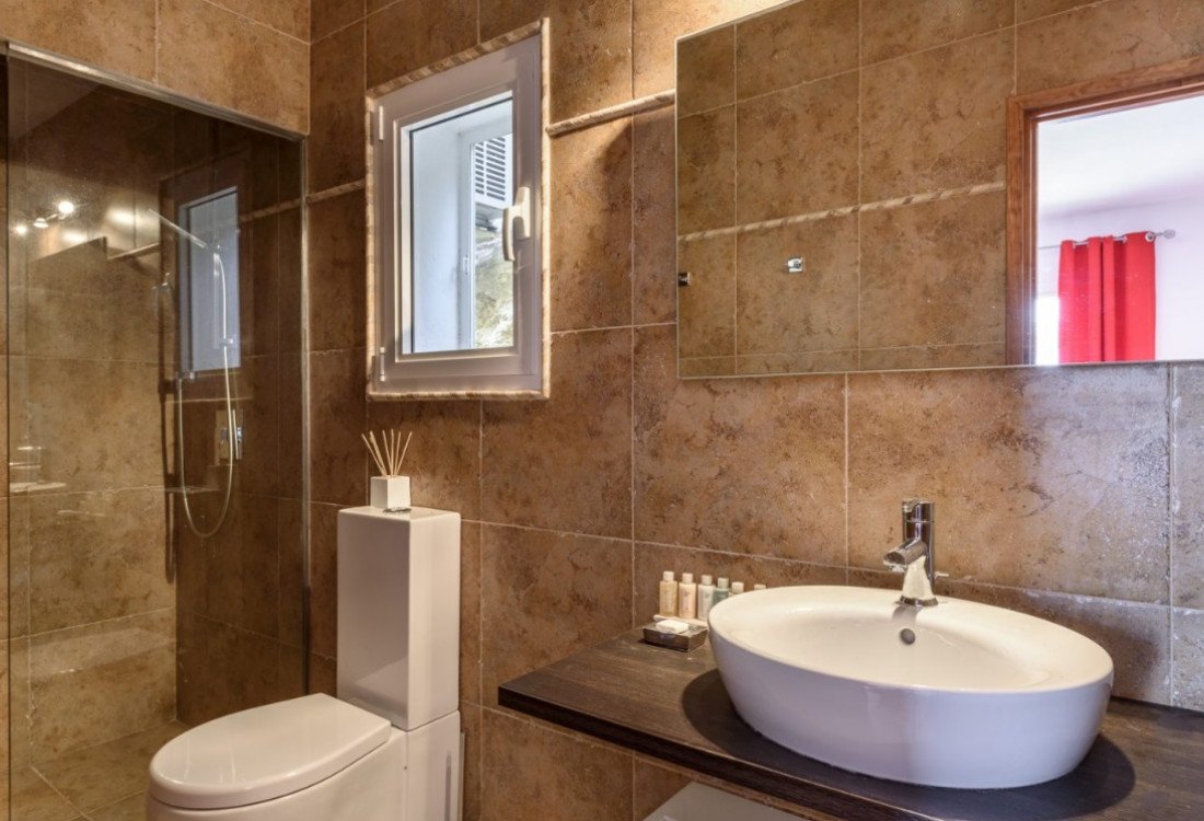 Preciosa villa moderna en las alturas de Es Cubells - 23