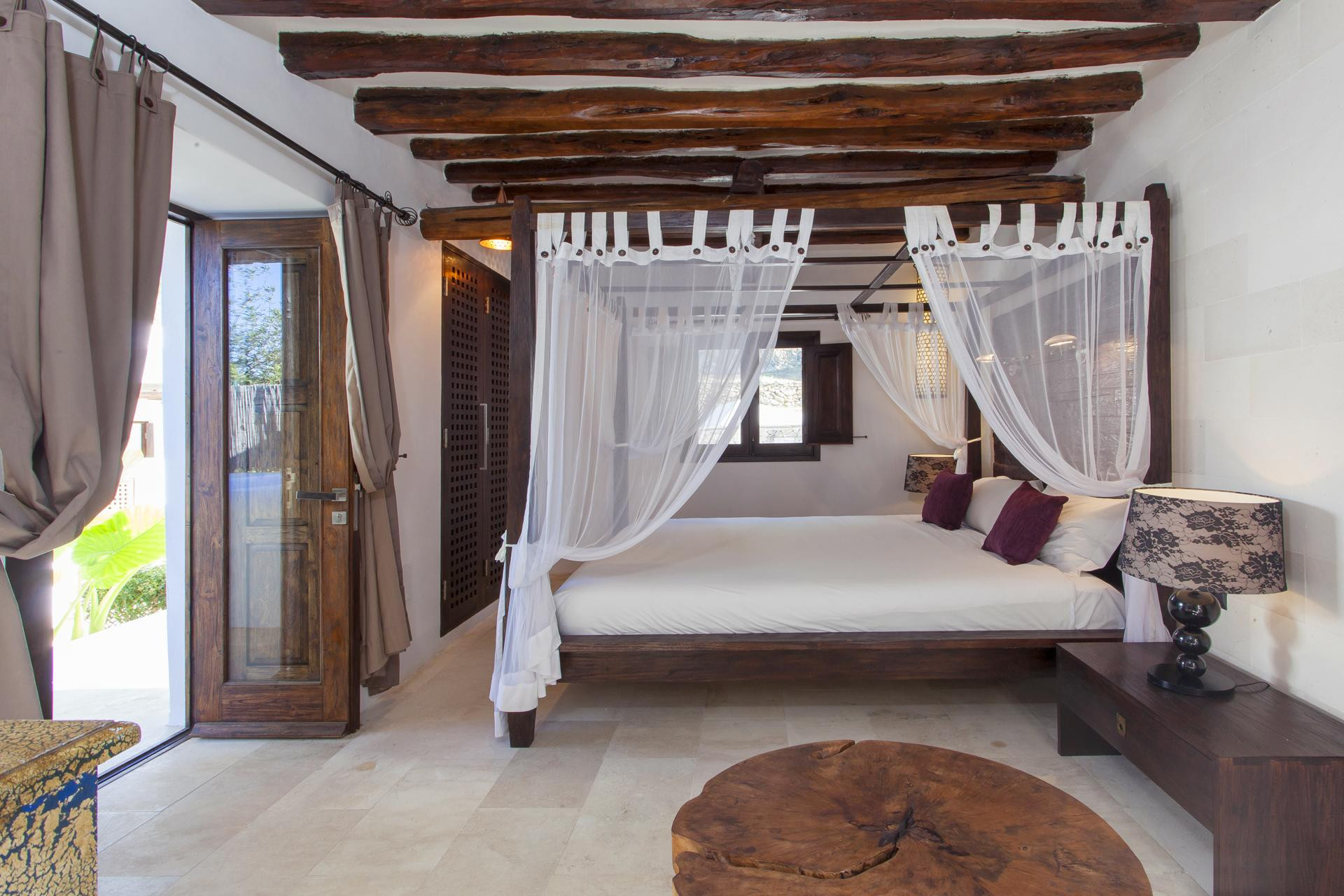 Charmante 4-Schlafzimmer-Finca in der Landschaft von Ibiza - 11