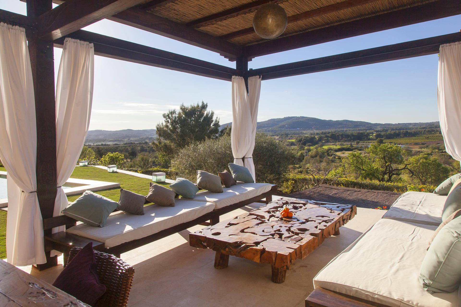 Charmante 4-Schlafzimmer-Finca in der Landschaft von Ibiza - 2