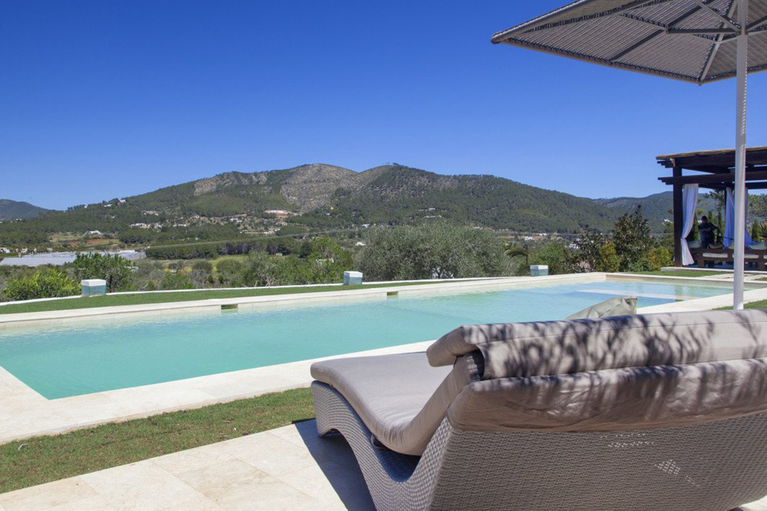 Charmante 4-Schlafzimmer-Finca in der Landschaft von Ibiza - 1