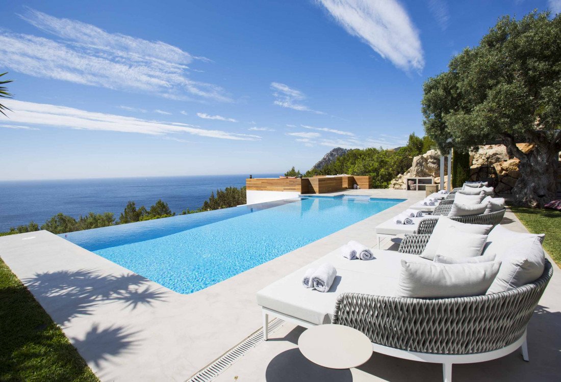 Luxury, charm and style in the south of Ibiza - 3