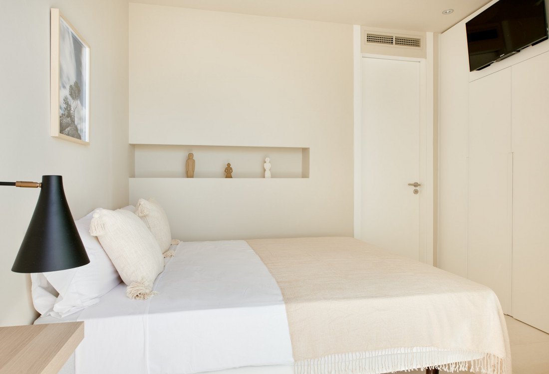 Fantastic minimalist villa in exclusive neigbourhood - 17