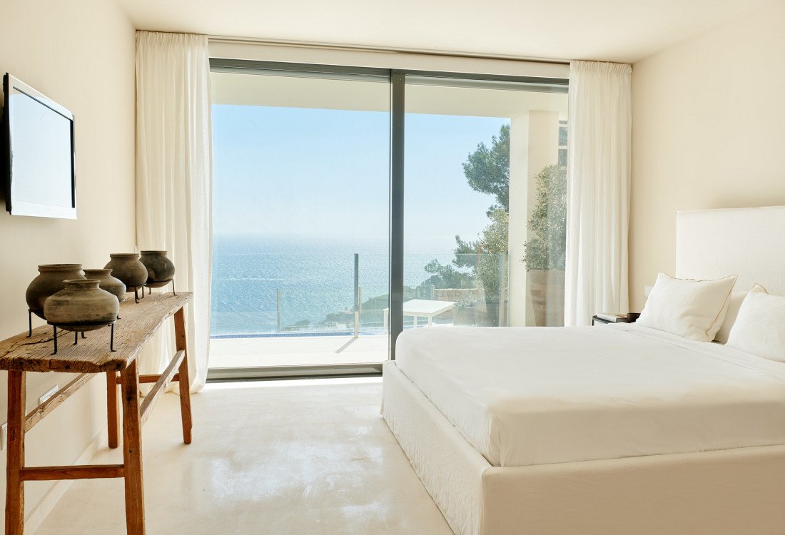 Fantastic minimalist villa in exclusive neigbourhood - 4