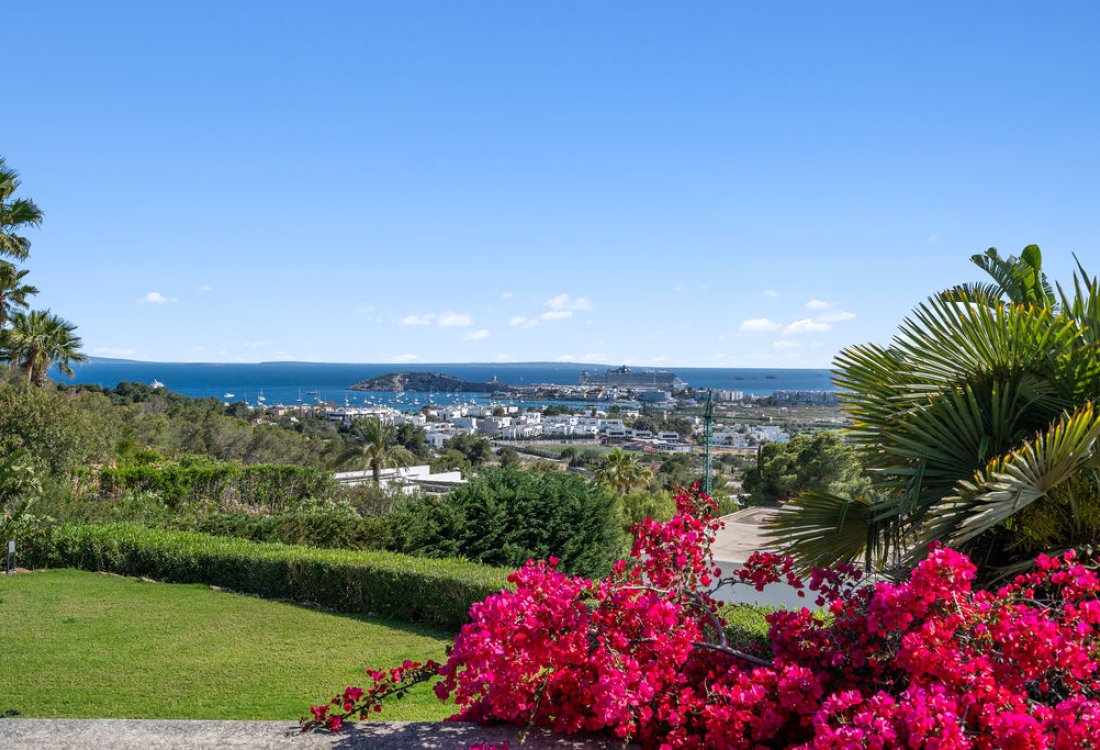 Exclusiva villa familiar en Can Rimbau - 2