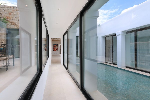 Villa de diseño Blakstad  en el norte de la isla - 5