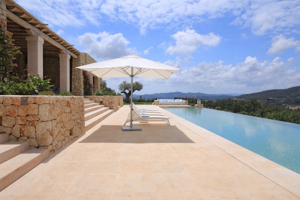 Villa de diseño Blakstad  en el norte de la isla - 1