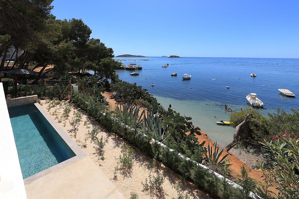 Eine moderne Villa nur wenige Meter vom Meer entfernt - 5