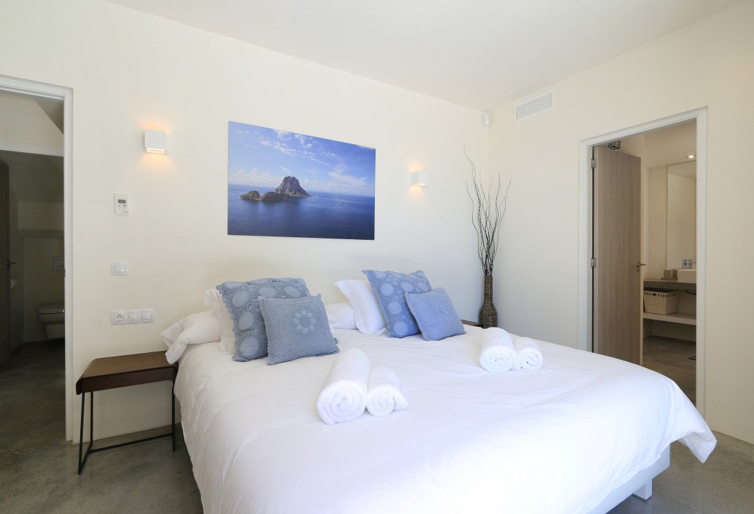 Eine moderne Villa nur wenige Meter vom Meer entfernt - 14