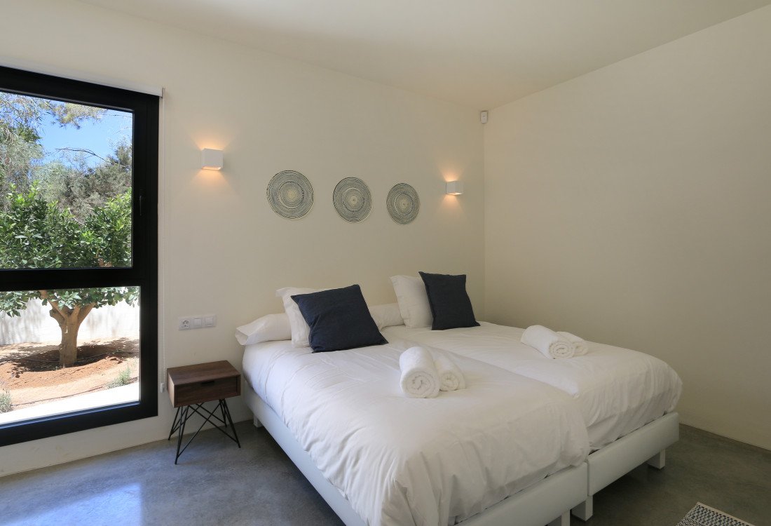 Eine moderne Villa nur wenige Meter vom Meer entfernt - 17