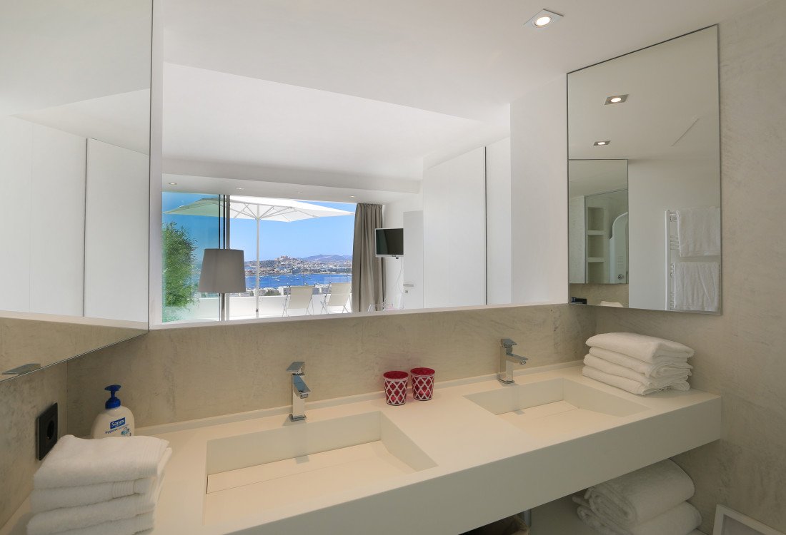 Brandneues Stadthaus mit wundervollen Ausblick auf Ibiza Stadt - 20