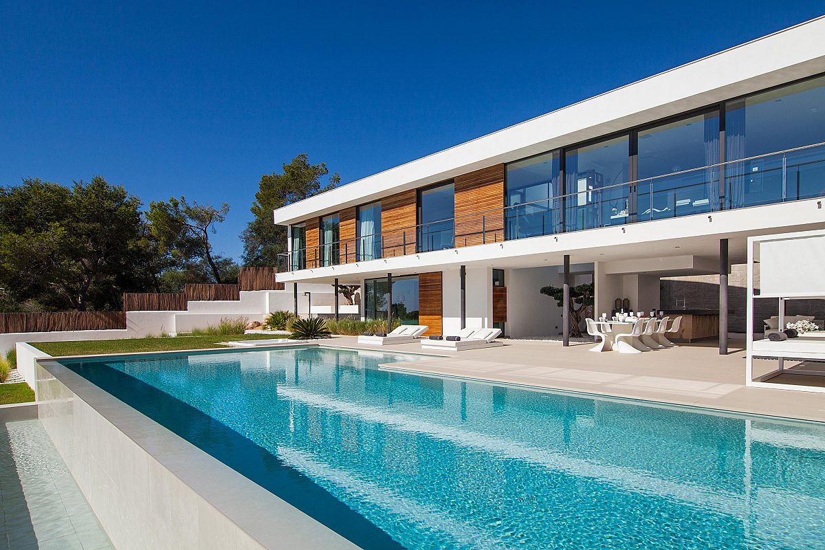 Lujo contemporáneo en urbanización de prestigio - 1