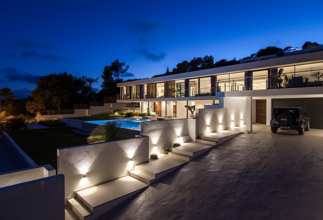 Lujo contemporáneo en urbanización de prestigio - 2