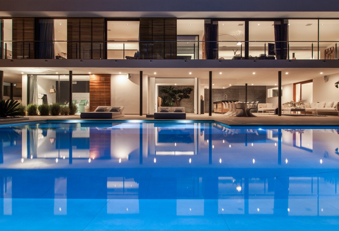 Lujo contemporáneo en urbanización de prestigio - 9