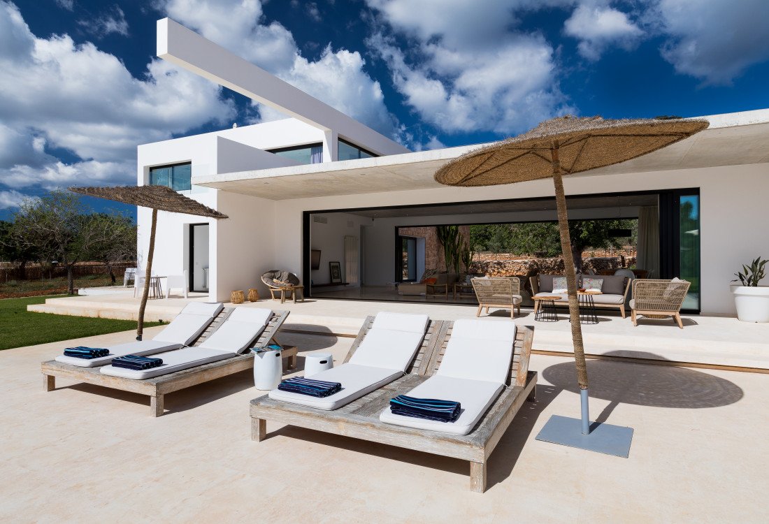 Modern architecture villa on the road to Sant Joan - 16