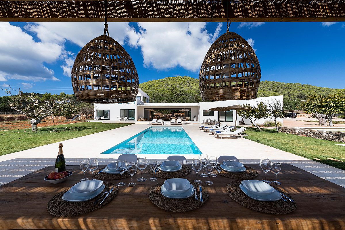Villa de arquitectura moderna en la carretera de Sant Joan - 13