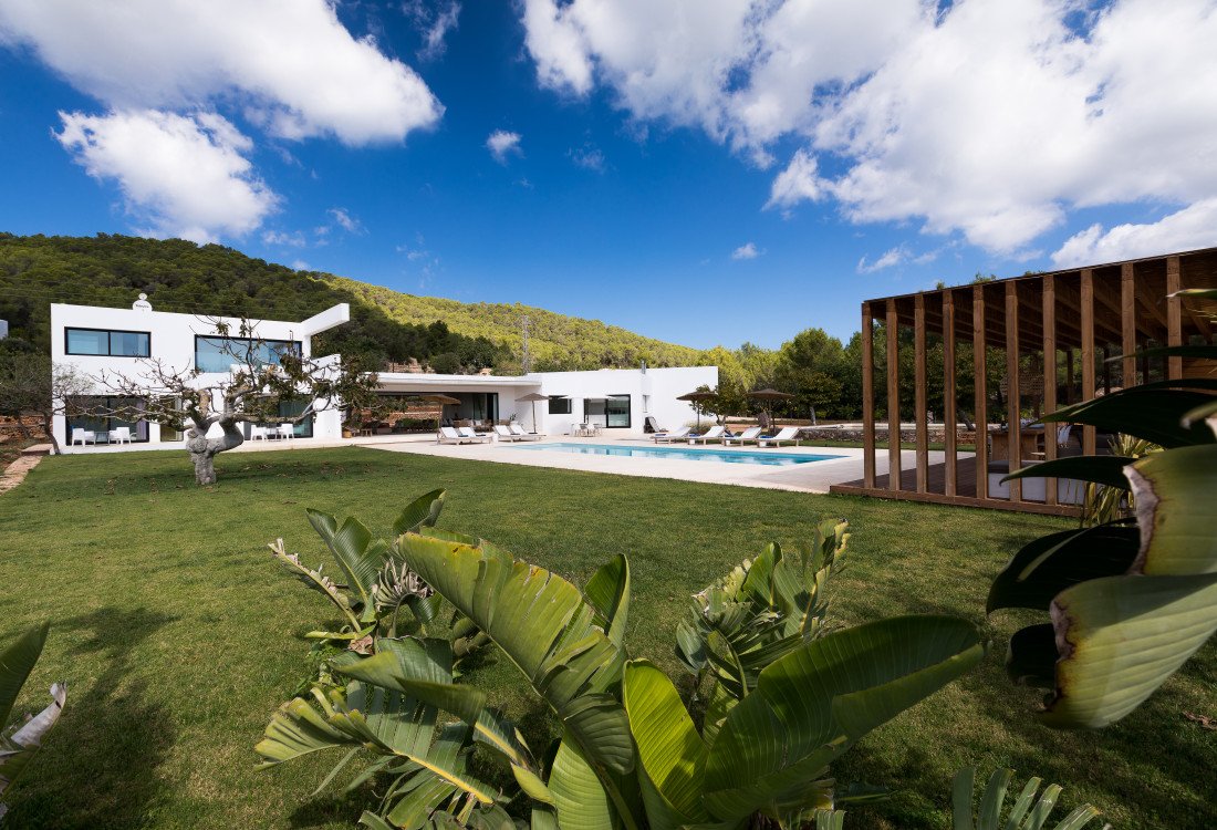 Modern architecture villa on the road to Sant Joan - 10