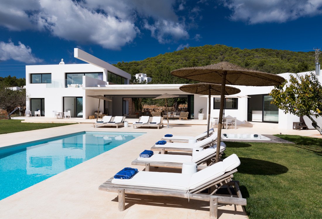 Modern architecture villa on the road to Sant Joan - 12