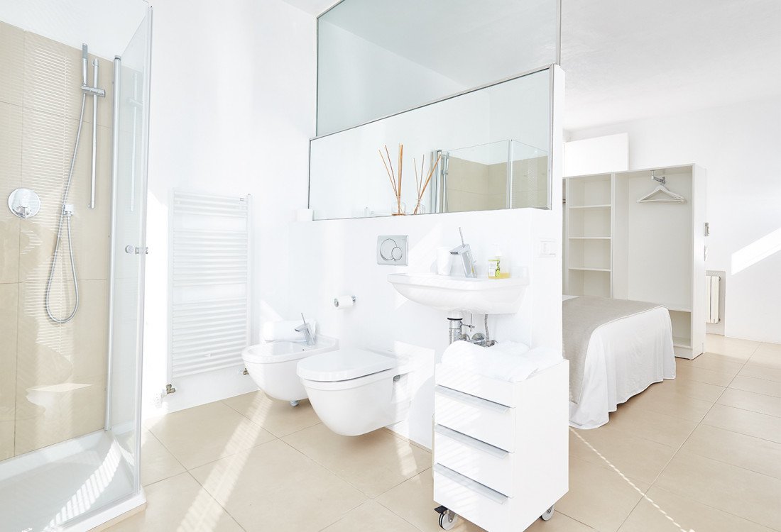 High-end Ibizan luxury in Cap Martinet - 17