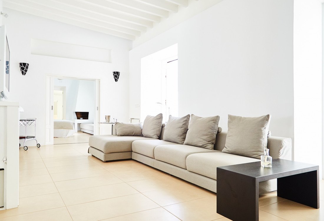 High-end Ibizan luxury in Cap Martinet - 8